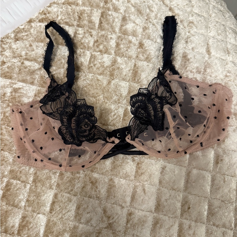 Victoria’s Secret Sheer Rose Unlined Low Cut Demi Bra - Picture 7 of 8